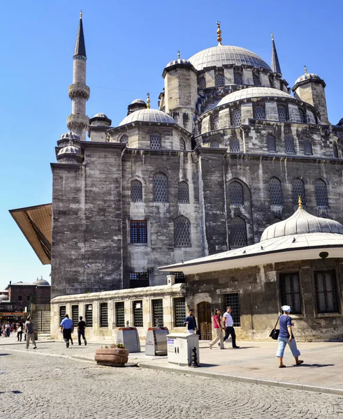 Nueva mezquita Estambul —  Fotos de Stock