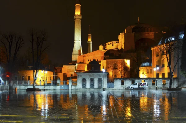 Hagia Sophia deszczowa noc — Zdjęcie stockowe
