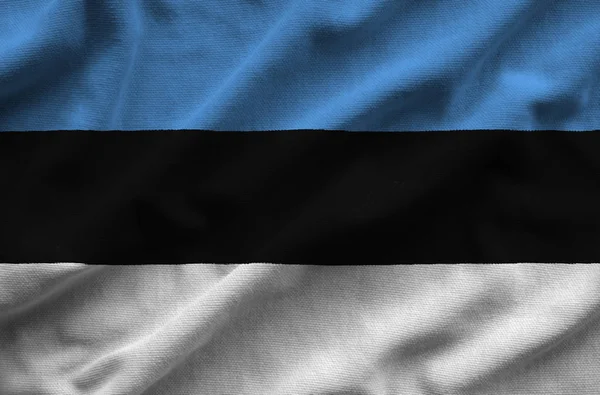 爱沙尼亚的旗子。标志有一个详细的逼真的面料纹理. — 图库照片
