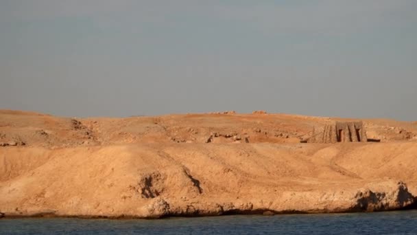 O deserto junto ao mar . — Vídeo de Stock