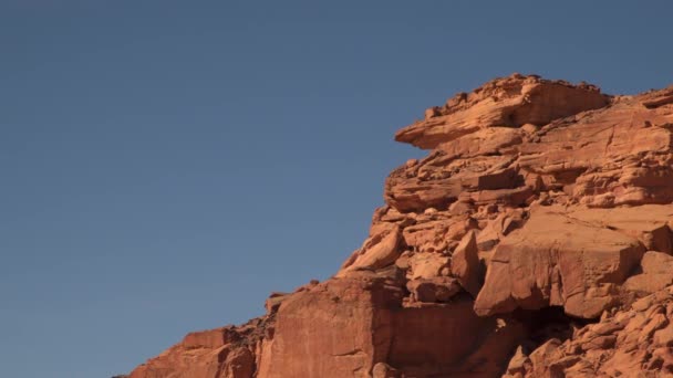 在一个彩色峡谷的岩石 — 图库视频影像