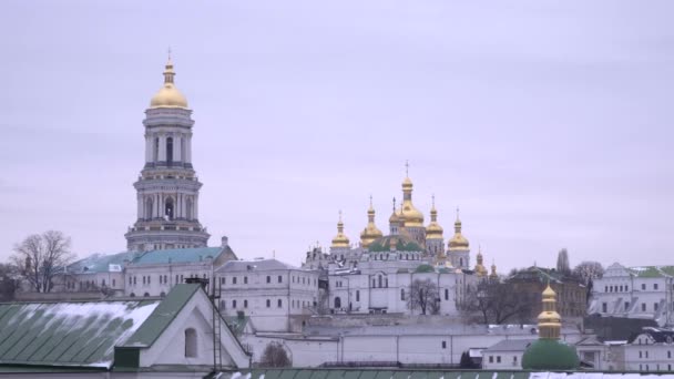 Templos e edifícios da Lavra de Kiev-Pechersk — Vídeo de Stock