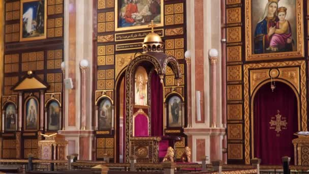 Innenraum in der koptischen christlichen Kirche — Stockvideo