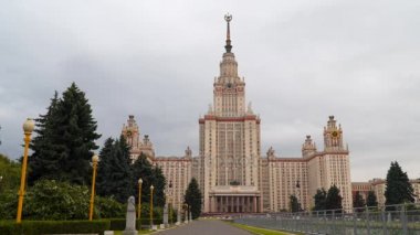 Moskova Devlet Üniversitesi Binası