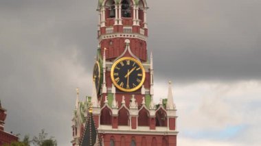 Kremlin Spassky kulede chimes. Kızıl Meydan