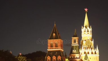 Moskova Kremlin gece Spassky Kulesi