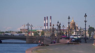 Turistler Sfenks yakınındaki