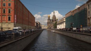Griboedov kanal ve St. Petersburg Rusya dökülmüş kan üzerinde kurtarıcı Kilisesi