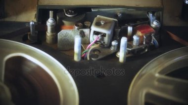 Analog reel kayıt cihazı. Ses kayıt cihazı