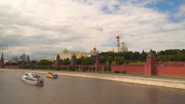 Rio Moscovo Perto Kremlin Movimento Lento Partir 120 Fps — Vídeo de Stock
