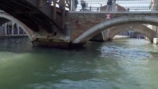 Veneza Itália Março 2018 Pontes Canais Veneza — Vídeo de Stock