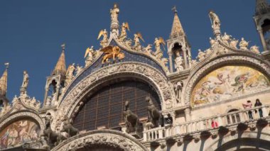 Venice, İtalya - 23 Mart 2018: İtalya Venedik St Mark's Katedrali, cephe