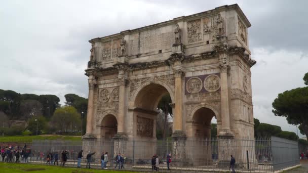 意大利罗马 2018年3月19日 君士坦丁拱门是罗马的凯旋拱门 坐落在斗兽场和腭山之间 — 图库视频影像