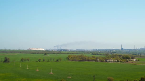 Humo Las Tuberías Las Obras Metalúrgicas — Vídeo de stock