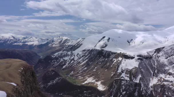 Las Montañas Del Cáucaso Nieve Uno Los Lugares Más Pintorescos — Vídeos de Stock