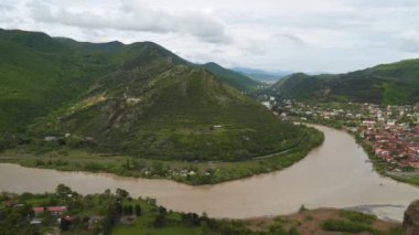 İki nehrin kesişmesi - Kura ve Aragvi, Gürcistan