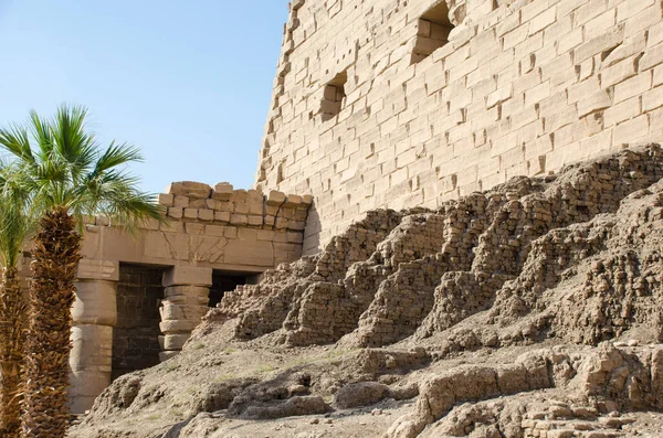 Αρχιτεκτονική στο ναό Karnak στο Λούξορ — Φωτογραφία Αρχείου