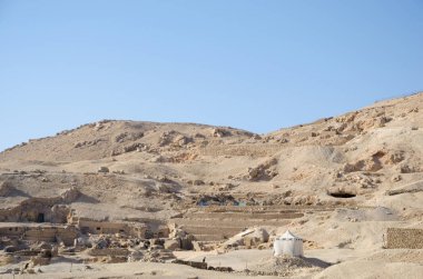 Hatshepsut tapınağının yakınındaki arkeolojik alan