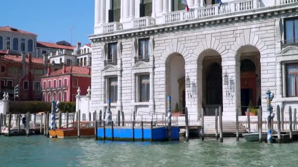 Italian Architecture Venice Venezia Italy View Boat Sailing Canal Slow — Stock Video