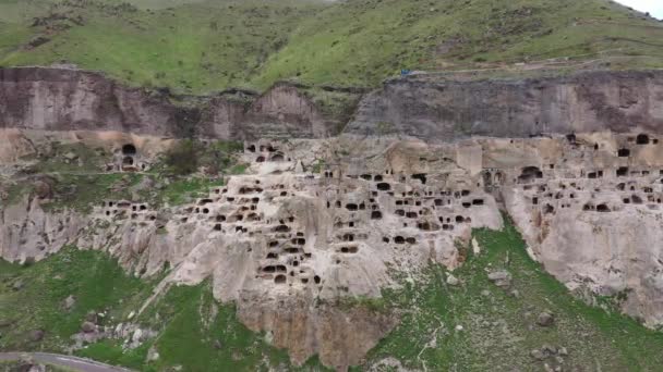 Vardzia Monasterio Cueva Sur Georgia Cueva Ciudad Vardzia Vista Aérea — Vídeo de stock