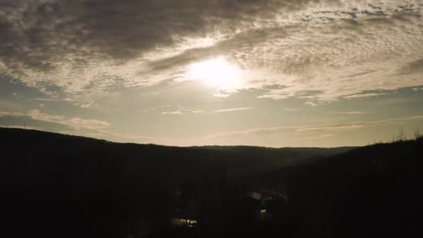 Вид Воздуха Закат Над Деревьями Холмами — стоковое видео