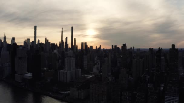 Anamorfe Luchtbeelden Van Nyc Bij Zonsondergang — Stockvideo