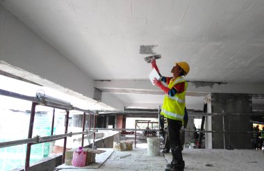 Site çalışanları recessed yağsız kat iş yapıyoruz