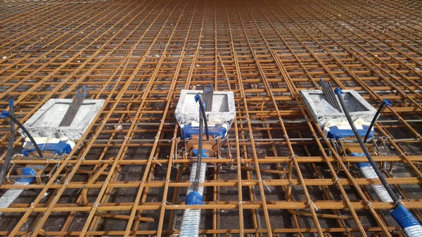 Yuvarlak boruları seks öncesi stres kablo