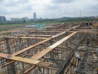 Kontrplak ve ahşap yapılmış ahşap formu iş 