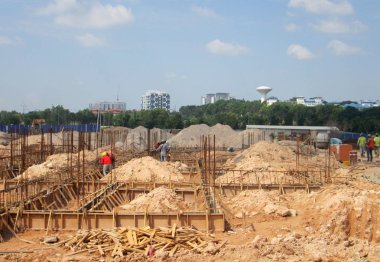  İnşaat inşaat sahasında altında zemin ışın