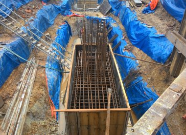 Yığını kap formu iş ile takviye barda