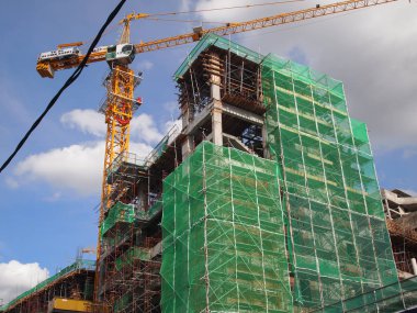 İnşaat alanında devam eden