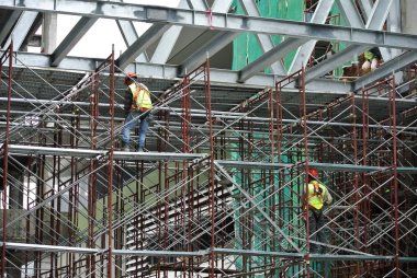 İnşaat İşçileri yüksek düzeyde çalışma