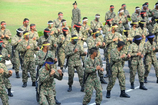  Malezya askerler mücadele bir gösteri gösterildi 