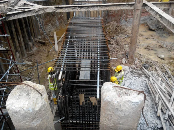 Pile cap form work with reinforcement bar in — Stock Photo, Image