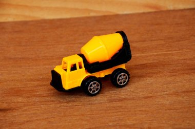 Beton kamyonet oyuncaklar 