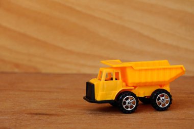Plastik inşaat kamyon oyuncaklar