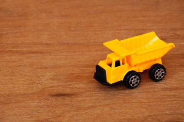 Plastik inşaat kamyon oyuncaklar