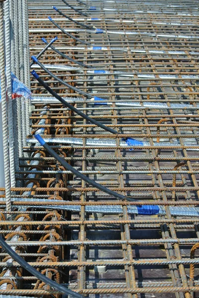 Stalen versterking bar op bouwplaats. — Stockfoto