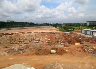 Kuala Lumpur, Malezya-23 Şubat 2017: İnşaat vakıf işleri şantiyede inşaat işçileri tarafından. Kazık işleri ve kazık imalatı işleri kap. 