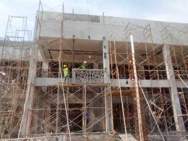 İskele platformu, formu iş ve inşaat sahasında yapısını desteklemek için geçici yapı kullanılan