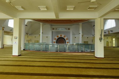 Masjid Jamek Sultan Abdülaziz Petaling Jaya, Malezya iç. Modern cami ve topluluk İslam tasarım ve mimarisi ile oluşturma. 