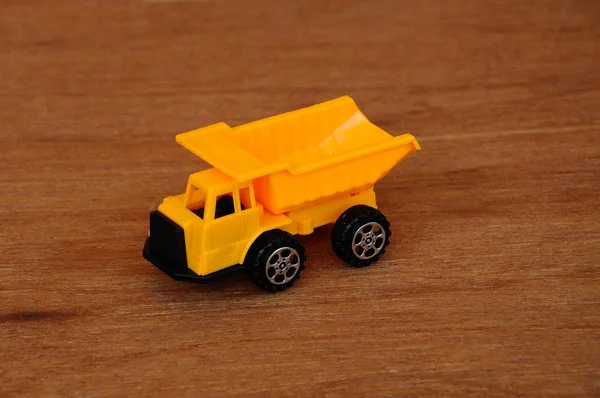 Małych Budownictwo Ciężkie Maszyny Zabawki Ciężarówki Tworzywa Sztucznego Białym Tle — Zdjęcie stockowe