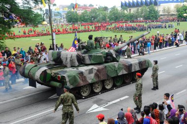 Seremban, Malezya-31 Ağustos 2016: Malezya Kraliyet Ordusu tank Seremban, Malezya Malezya Bağımsızlık günü geçit töreni sırasında.  