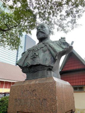 Kuala Lumpur, Malezya-8 Eylül 2016: Kral Edward VII bronz heykeli bulunan Malezya Ulusal Müzesi.