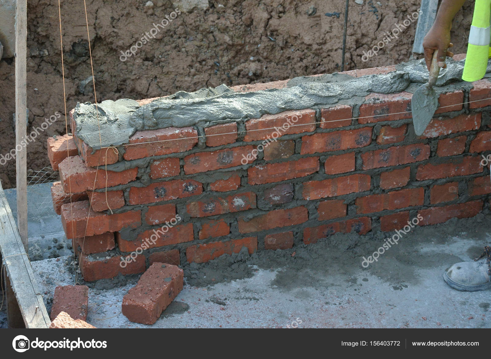 Clay brick stick together using the cement mortar. ⬇ Stock Photo, Image