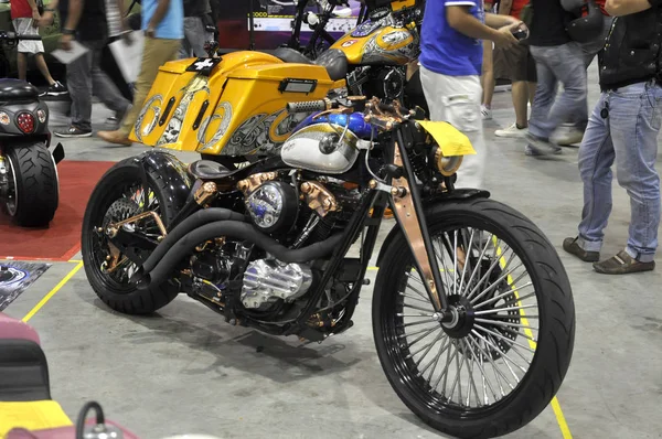 Reunión de costumbre Harley Davidson motocicleta — Foto de Stock