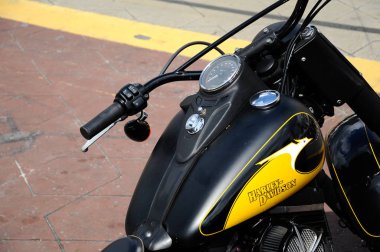 Kuala Lumpur, Malezya-25 Şubat 2017: metre panelleri ve kolu Bar çeşitli Harley Davidson kolay binici motosiklet sahiplerine Kuala Lumpur, Malezya içinde toplama sırasında. 