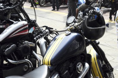 Harley Davidson Motosiklet yakıt tankı tasarım. Bir kısmı kendi yaratıcılığını kullanarak sahibi tarafından yapılan özel. 