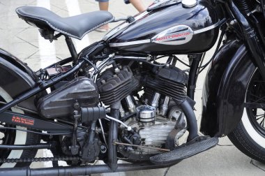 Amerikan çeşitli modeli kolay binici Harley Davidson Motosiklet motoru yaptı.  